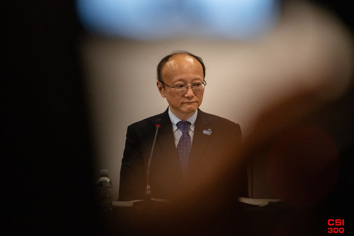 日本最高货币官员警告称：日本将考虑外汇市场的所有选择 并准备应对任何事件