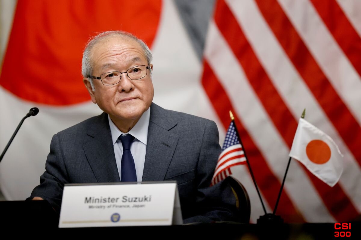 日本财务大臣铃木俊一称:日本密切关注疲软的日元和债券市场