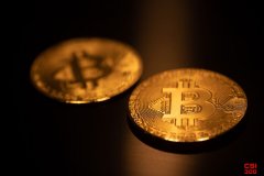 渣打银行分析师为12万美元的比特币价格预测道歉 称目标“可能太低”
