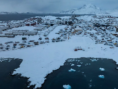 特朗普称:“无论他们愿不愿意 我们都要对格陵兰岛采取行动”
