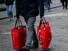 忘掉滞胀吧：顶级经济学家称即使油价飙升 美国通胀最终仍将大幅回落