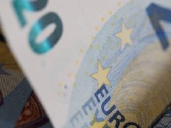 石油危机发酵 欧元兑美元跌至七个月低点